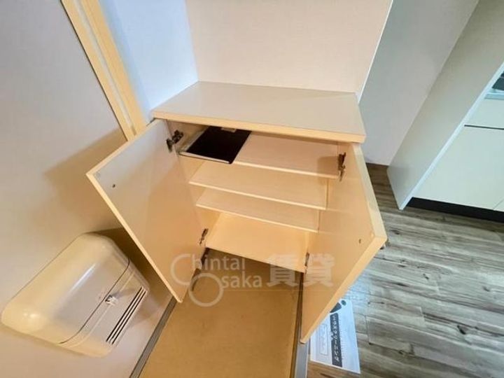 大阪府吹田市朝日町の賃貸マンションの玄関