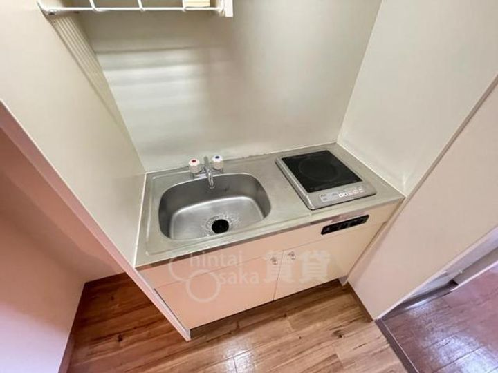 大阪府吹田市朝日町の賃貸マンションのキッチン