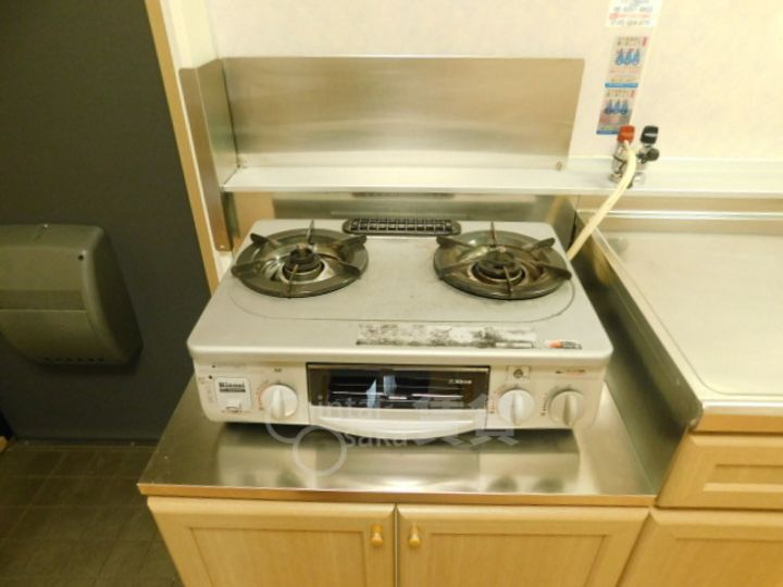 大阪府箕面市粟生新家2丁目の賃貸アパートのキッチン