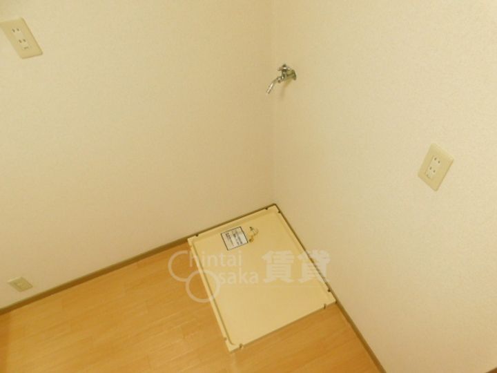 大阪府箕面市粟生新家2丁目の賃貸アパートの内装