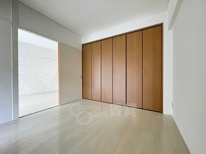 大阪府豊中市岡町南3丁目の賃貸マンションの寝室