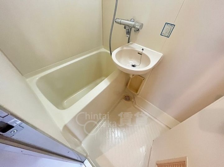 大阪府箕面市新稲1丁目の賃貸アパートの風呂