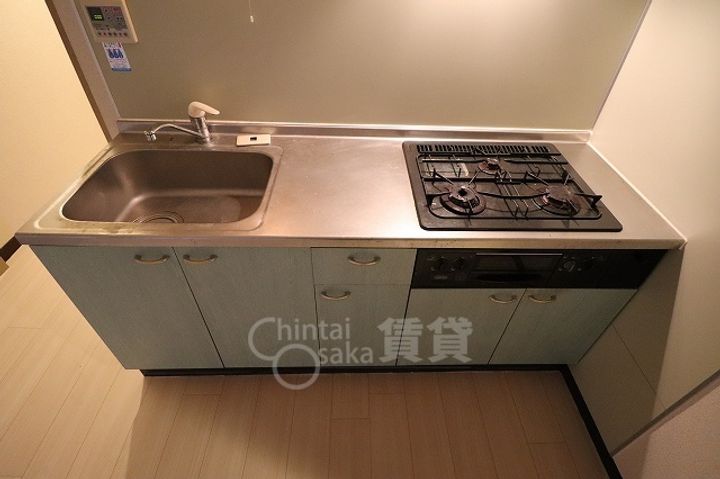 大阪府吹田市南金田1丁目の賃貸マンションのキッチン