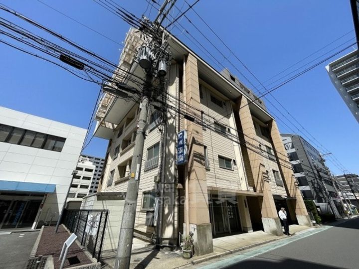 大阪府吹田市広芝町の賃貸マンションの外観