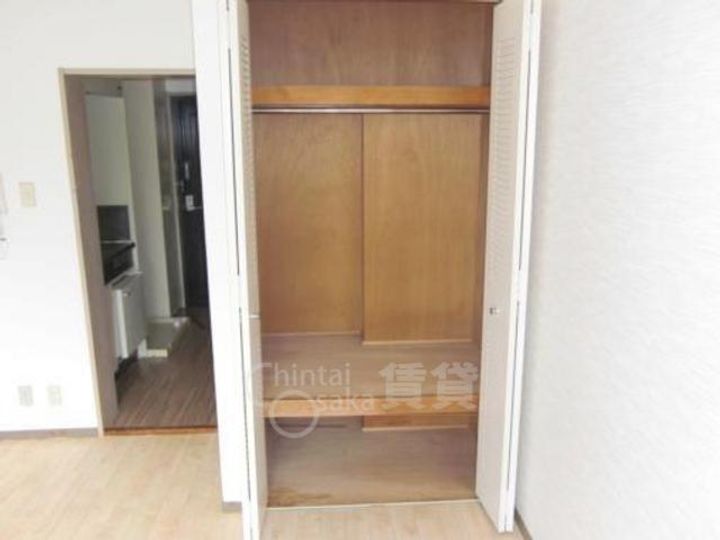 大阪府箕面市西小路5丁目の賃貸マンションの内装