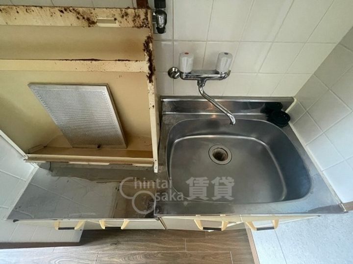 兵庫県川西市花屋敷1丁目の賃貸マンションのキッチン