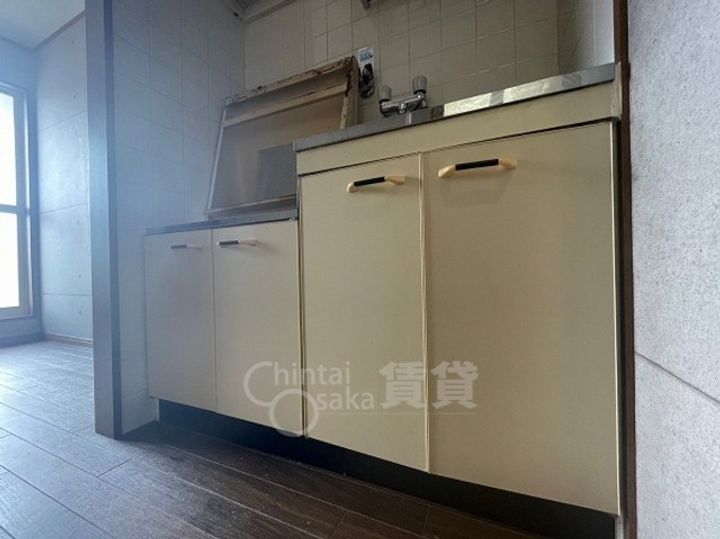兵庫県川西市花屋敷1丁目の賃貸マンションのキッチン
