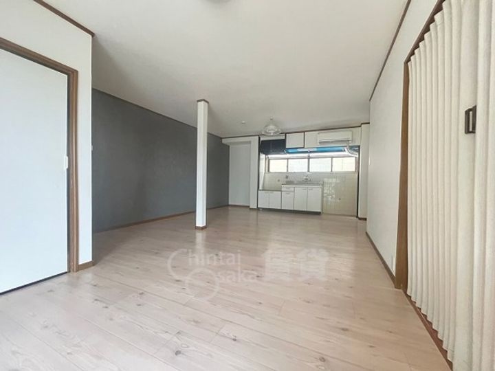 第一マンションの居間