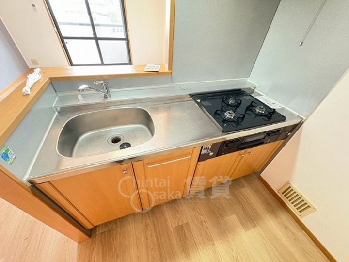 兵庫県川西市花屋敷1丁目の賃貸アパートのキッチン