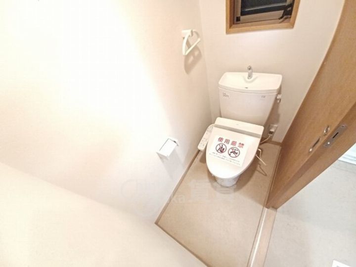 兵庫県川西市花屋敷1丁目の賃貸マンションの内装