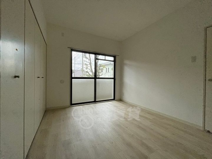 大阪府吹田市千里山西1丁目の賃貸マンションの寝室