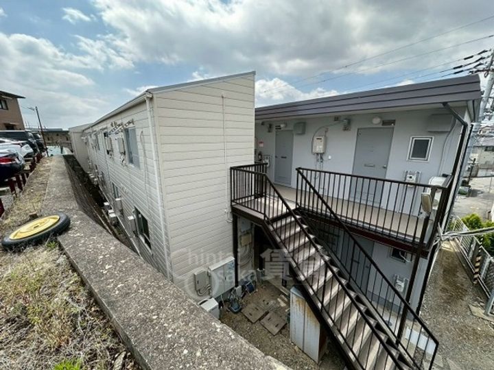 大阪府豊中市宮山町4丁目の賃貸アパートの外観