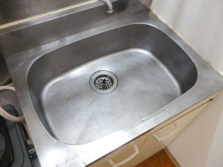大阪府豊中市宮山町4丁目の賃貸アパートのキッチン