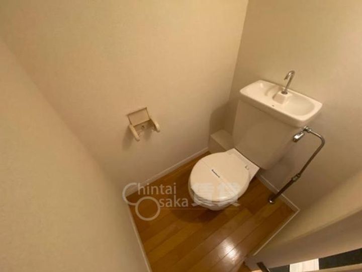 大阪府茨木市南春日丘6丁目の賃貸アパートの内装