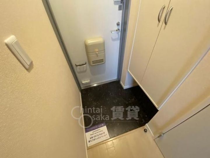 リバーサイド2の玄関