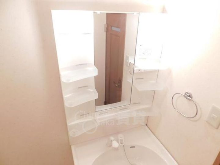 兵庫県川西市東多田1丁目の賃貸マンションの内装