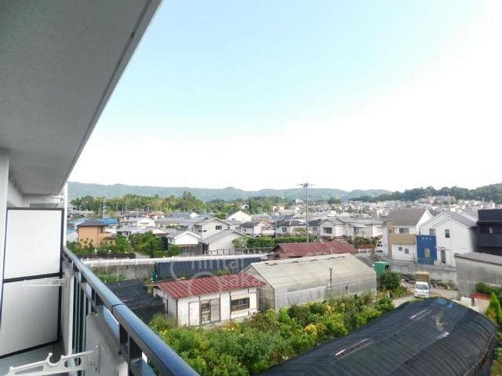 兵庫県川西市東多田1丁目の賃貸マンションの周辺