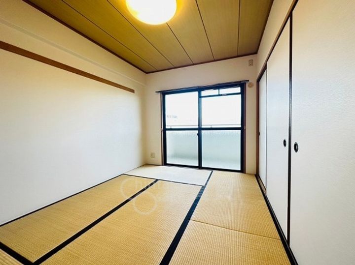 大阪府吹田市江坂町2丁目の賃貸マンションの寝室
