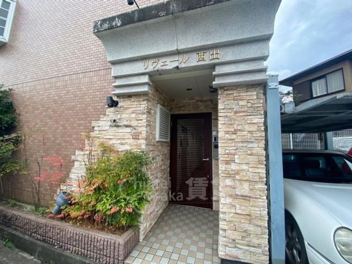 大阪府豊中市南桜塚3丁目の賃貸マンションの外観