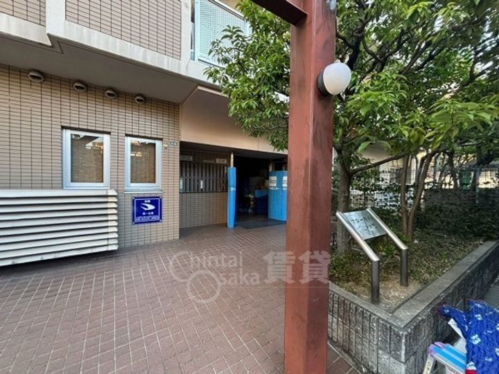大阪府豊中市寺内1丁目(マンション)の賃貸物件の玄関