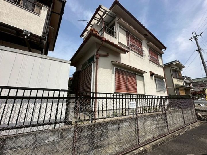 兵庫県川西市多田院2丁目(一戸建)の賃貸物件の外観