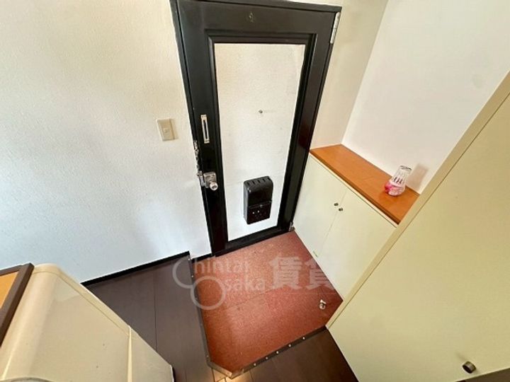 ワールドハーモニーの玄関