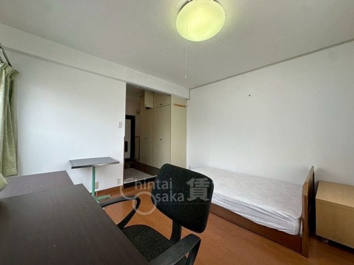 ワールドハーモニーの居間