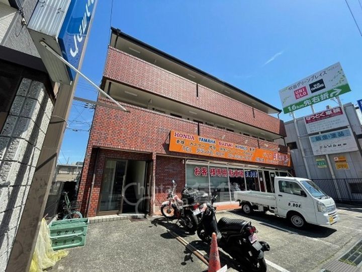 大阪府吹田市岸部中1丁目の賃貸マンションの外観