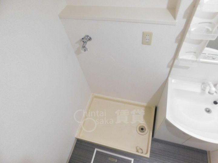 大阪府豊中市上新田1丁目の賃貸マンションの内装