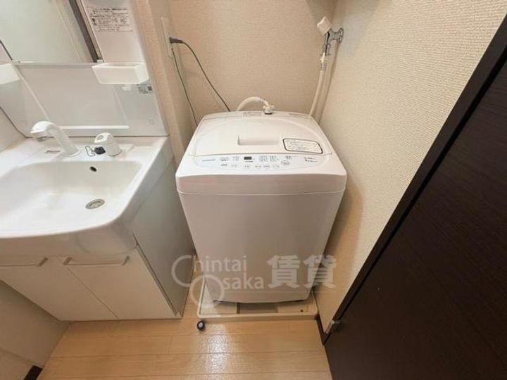 大阪府豊中市宝山町の賃貸アパートの内装