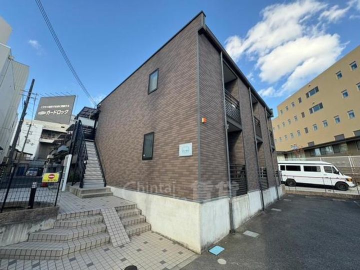 大阪府豊中市宝山町の賃貸アパートの外観