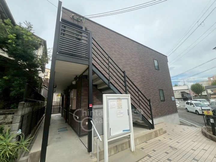 大阪府豊中市宝山町の賃貸アパートの外観