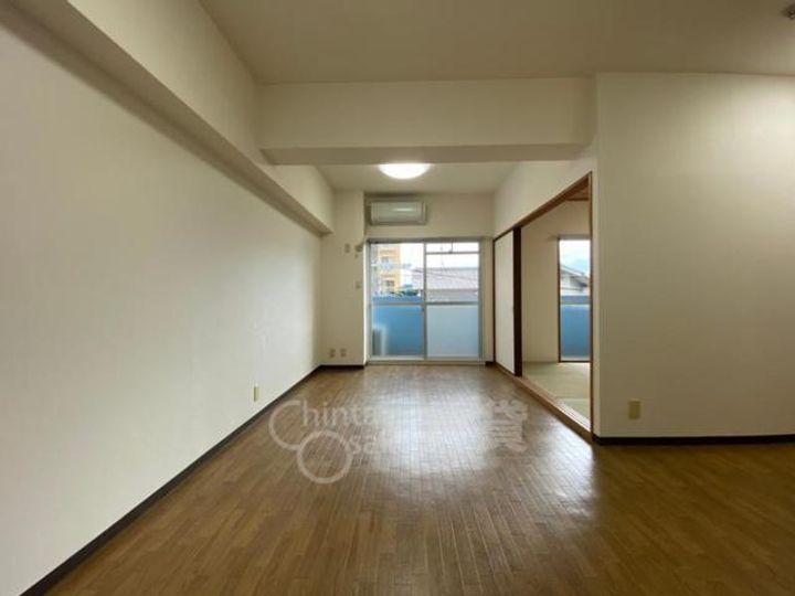 スプリングリバー2の居間