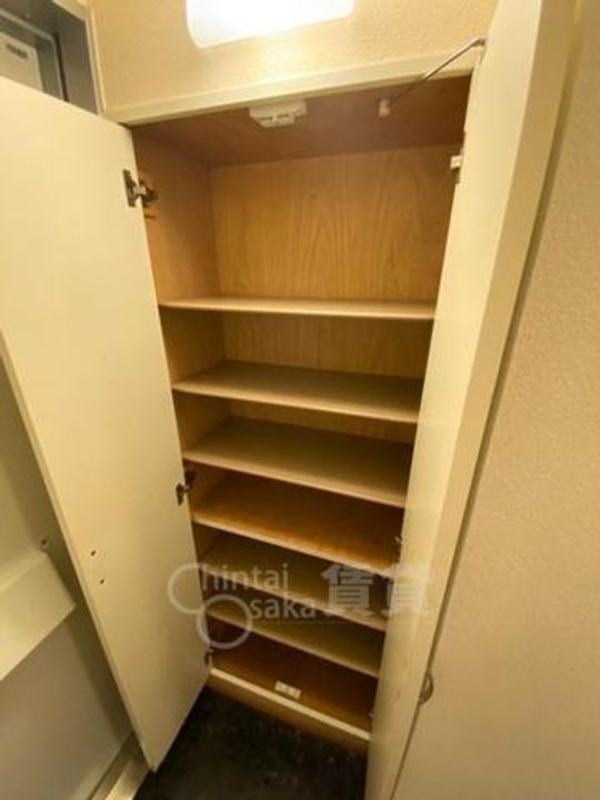 大阪府吹田市泉町1丁目の賃貸アパートの内装