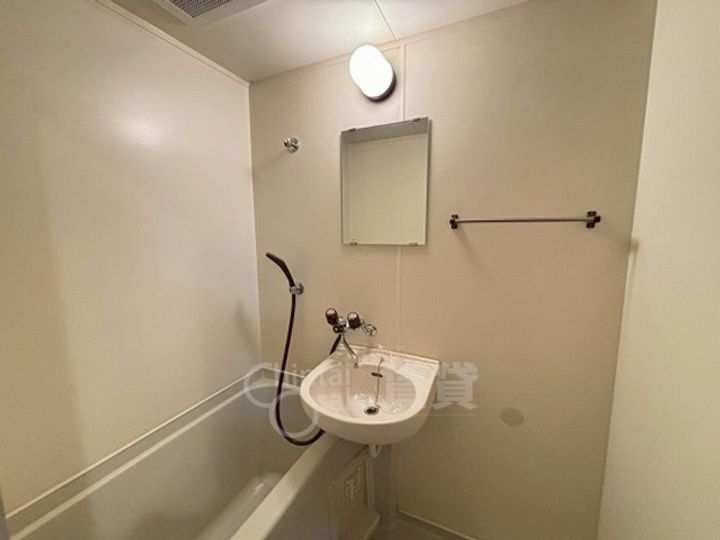 大阪府吹田市寿町2丁目の賃貸マンションの内装