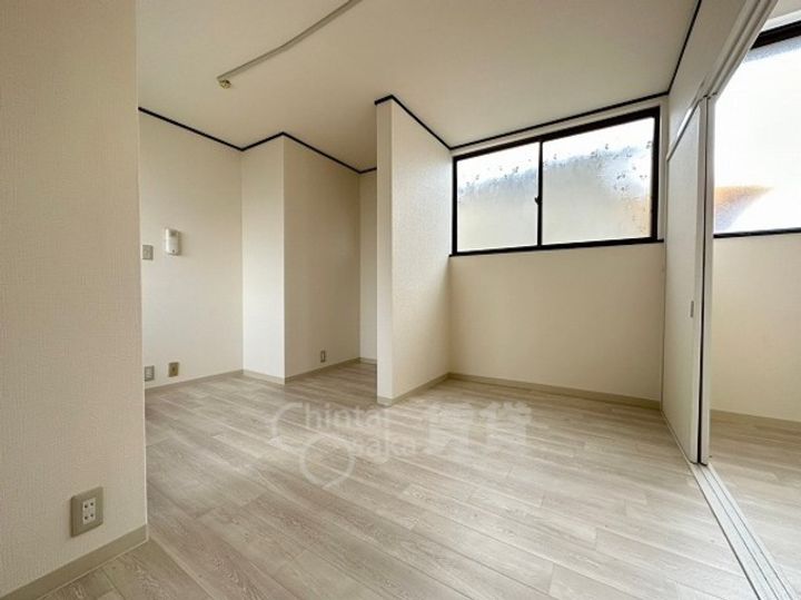 ツーワンハウスの居間