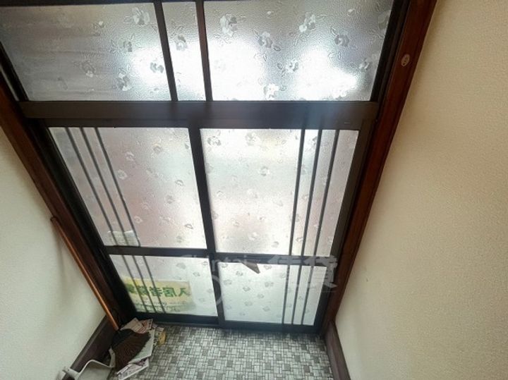 大阪府豊中市曽根西町1丁目(一戸建)の賃貸物件の玄関