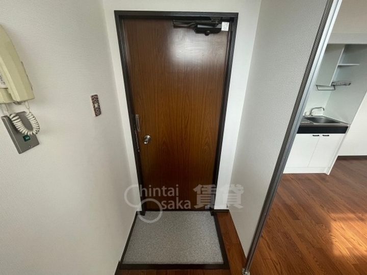 キャロル豊中駅前の玄関