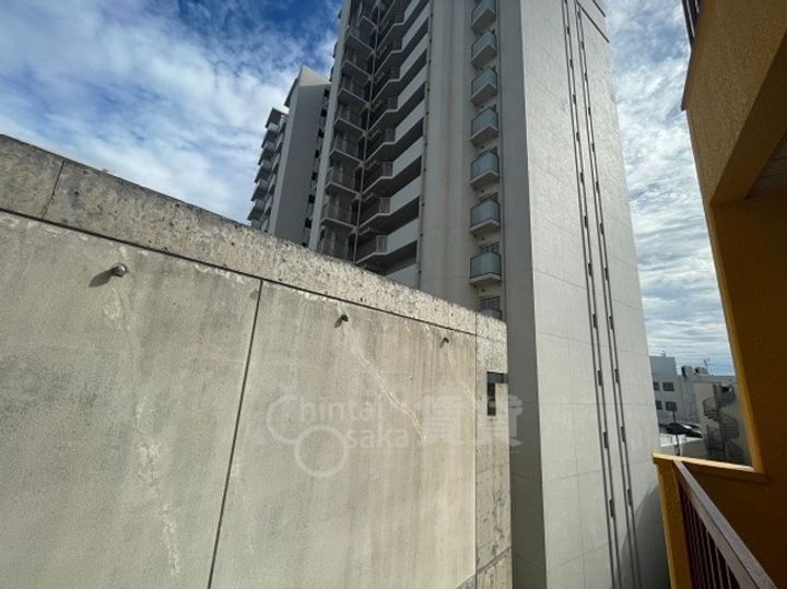 キャロル豊中駅前の周辺