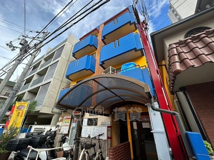 キャロル豊中駅前の外観