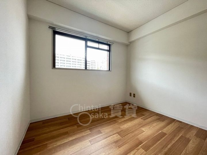 メゾンリラ千里山の寝室