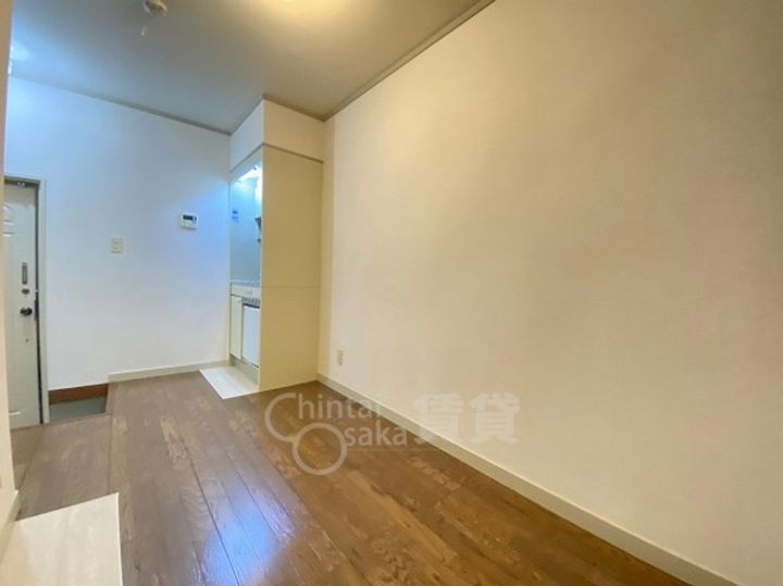 ハイツ岸本の居間