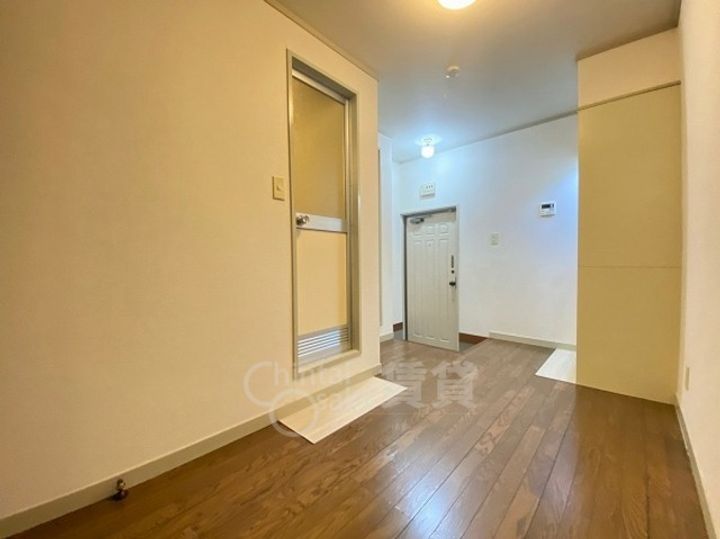 ハイツ岸本の居間