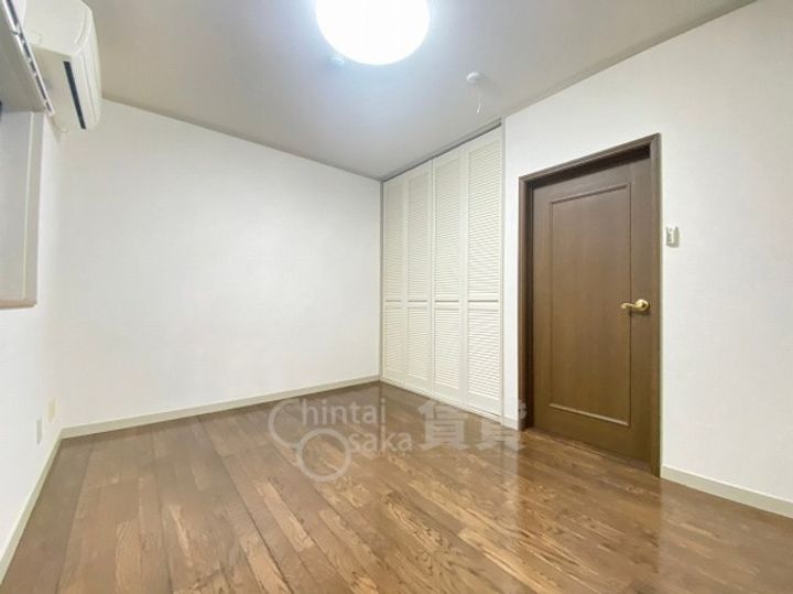 ハイツ岸本の居間