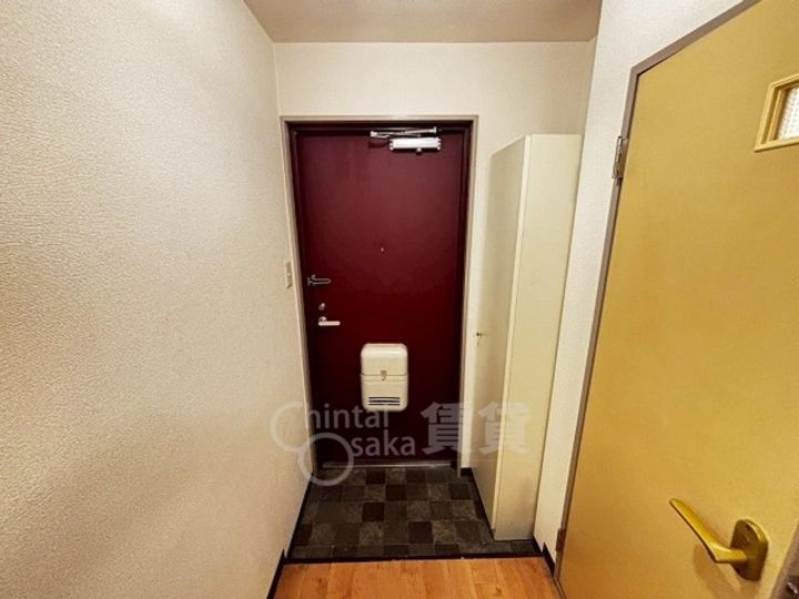 メゾン刀根山の玄関