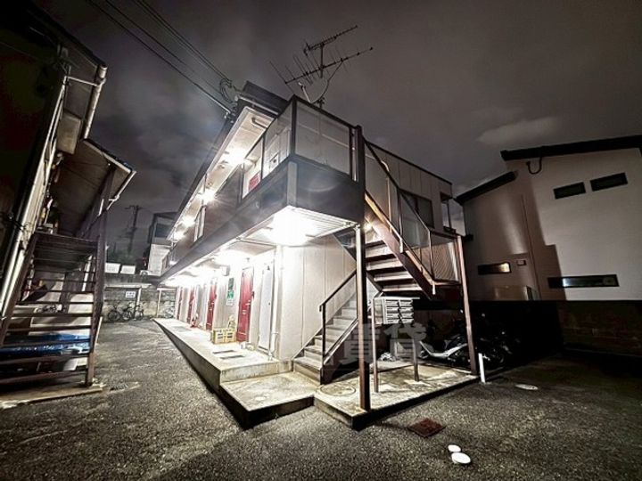 メゾン刀根山の外観