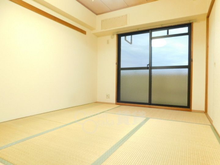 ローレル蛍池の寝室