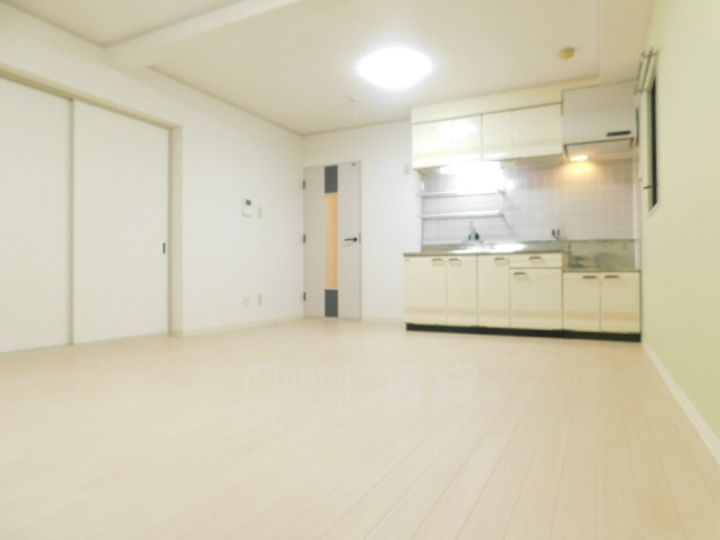 メゾンリベルテの居間