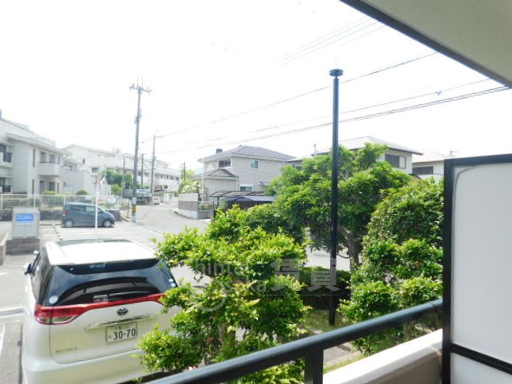 エスポワールの周辺