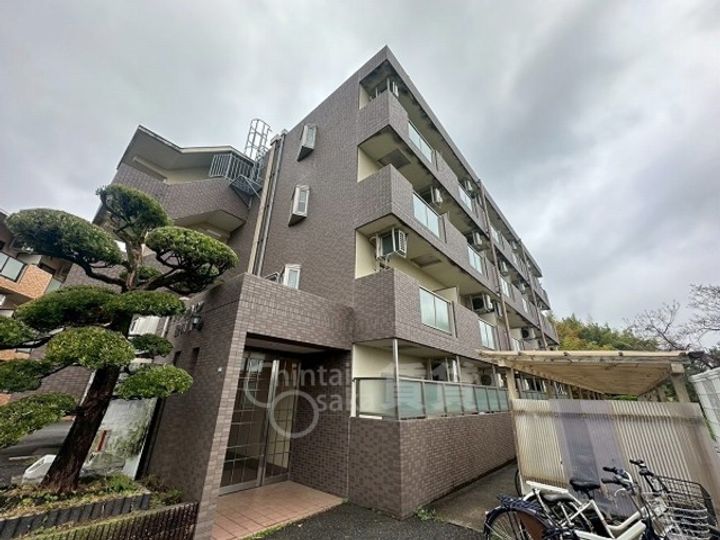 グリーンハイツ豊川2の外観